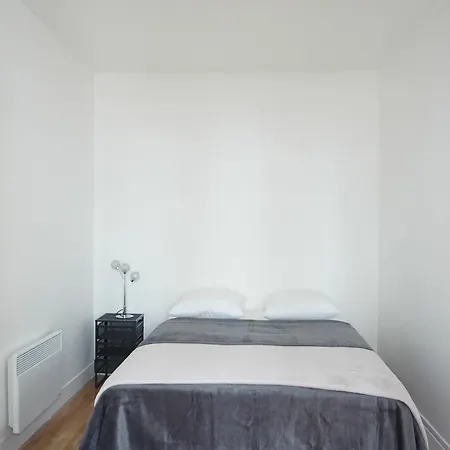 Victor Hugo - 2 Pieces - 16 Apartment